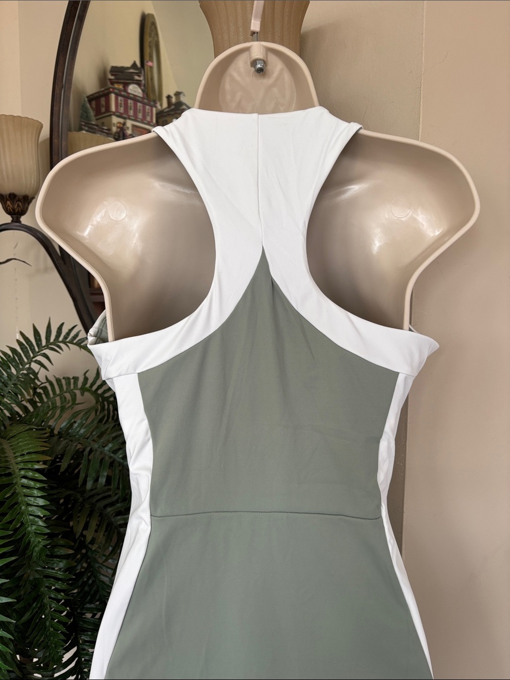 NWT Green & White Slimming Color Block Tennis Dress Built In Bra Racerback Golf - Picture 8 of 15